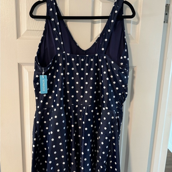 Plus size one piece bathing suit - Picture 2 of 4